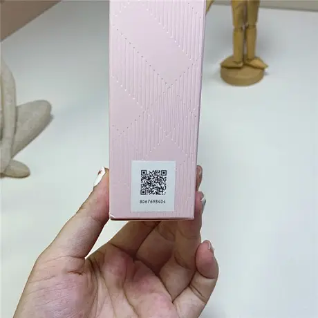 Burberry Brit Sheer — photo 1