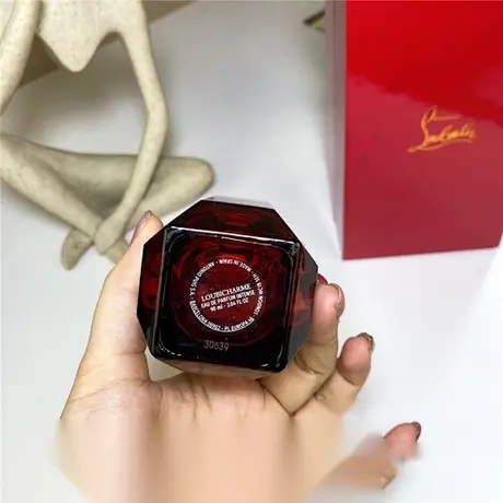 Christian Louboutin LoubiCharme — photo 4