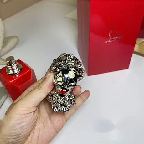 Christian Louboutin LoveWorld — photo 5