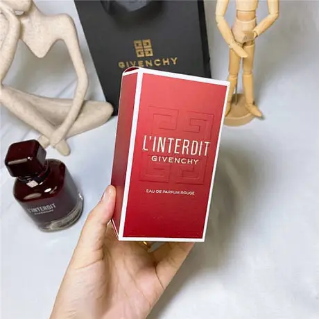 Givenchy L'interdit — photo 3