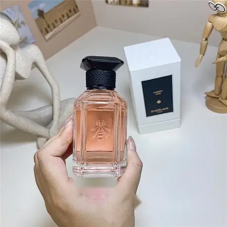 Guerlain Cherry Oud — photo 4
