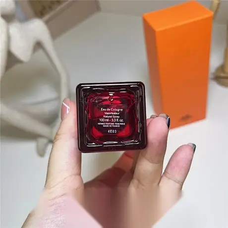 Hermès Eau de Rhubarbe Écarlate — photo 1