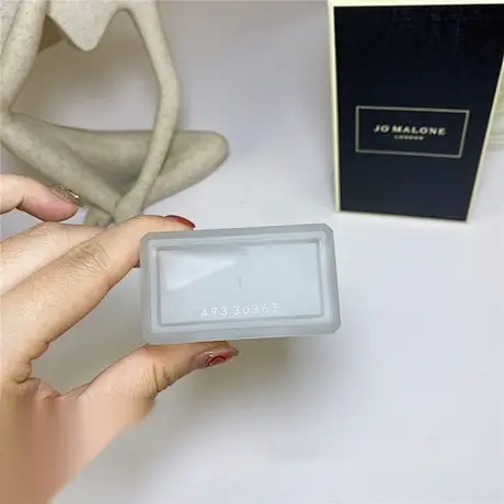Jo Malone English Pear & Freesia Body Mist — photo 2