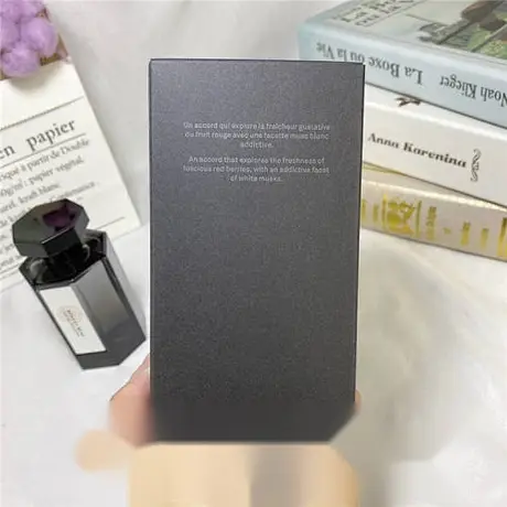 L'Artisan Parfumeur Mûre et Musc — photo 2