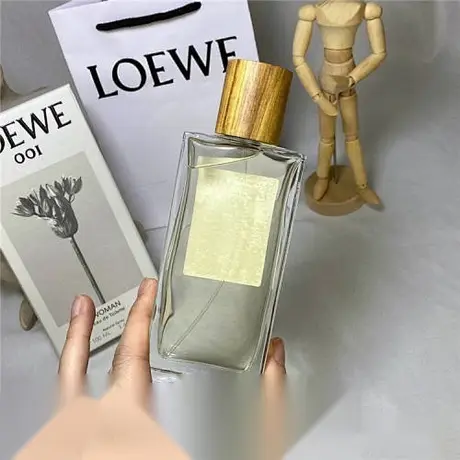 Loewe 001 Woman — photo 4