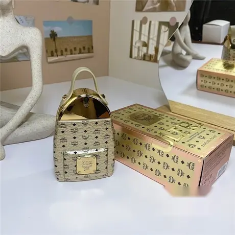 MCM Ultra — photo 1