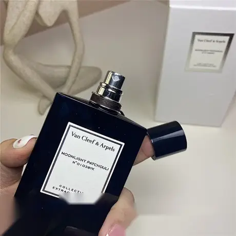 Van Cleef & Arpels Moonlight Patchouli — photo 3