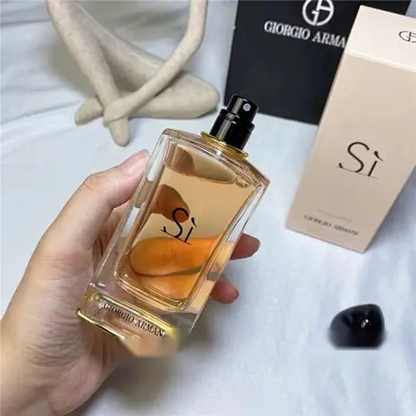 Giorgio Armani Sì — photo 1