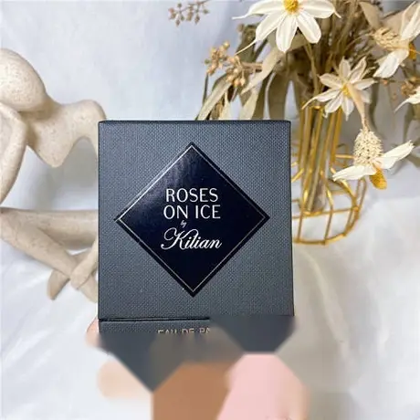 Kilian Roses On Ice — photo 1