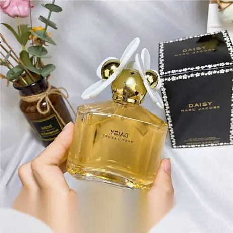 Marc Jacobs Daisy — photo 5