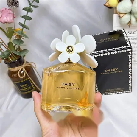 Marc Jacobs Daisy — photo 6