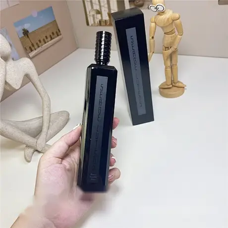 Serge Lutens Muscs Koublaï Khän — photo 4