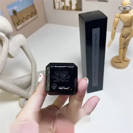 Serge Lutens Fille en Aiguilles — photo 5