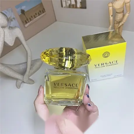 Versace Yellow Diamond — photo 6