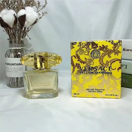 Versace Yellow Diamond — photo 1
