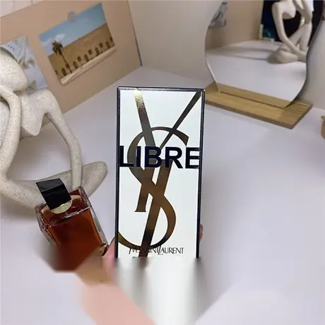 Yves Saint Laurent Libre Le Parfum — photo 3