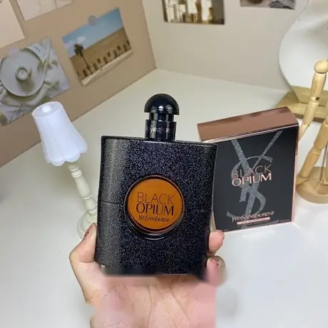Yves Saint Laurent Black Opium — photo 6