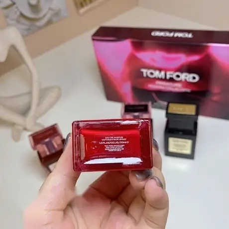 Tom Ford TF Red — photo 1