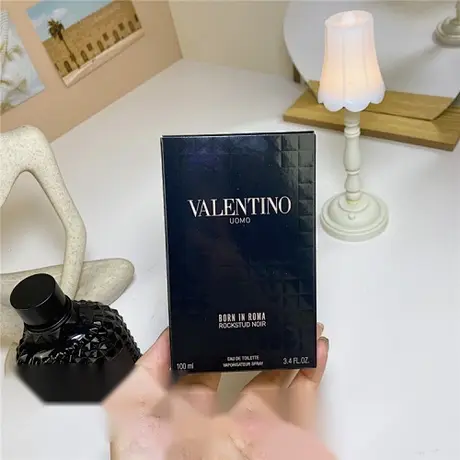 Valentino Uomo Born in Roma Rockstud Noir — photo 1