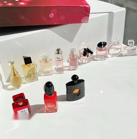 Divers & lots Mini Perfume — photo 1