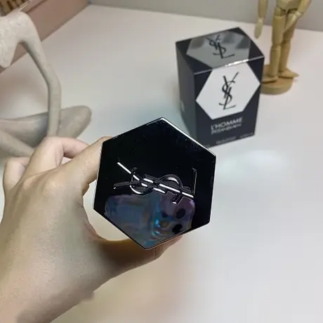 Yves Saint Laurent L'Homme — photo 4