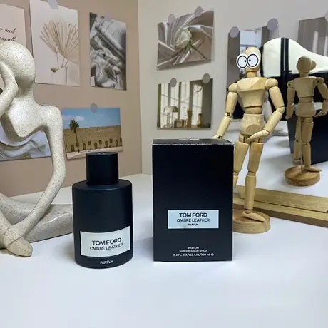 Tom Ford Ombre Leather Parfum — photo 6