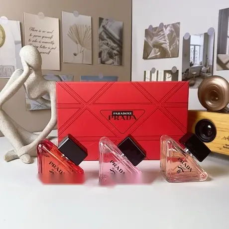 Prada Red — photo 5